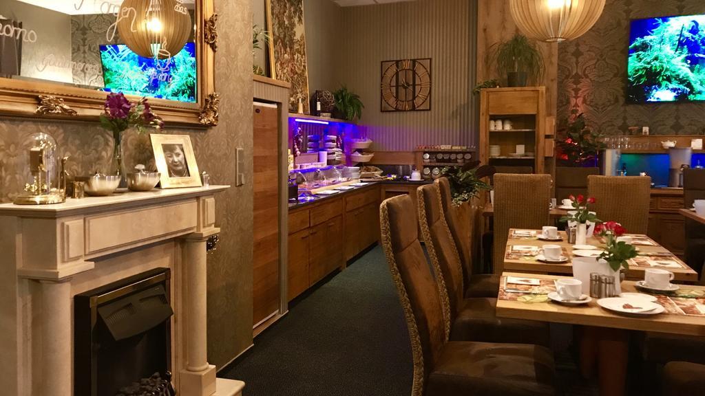 ホテル Querfurter Hof エクステリア 写真